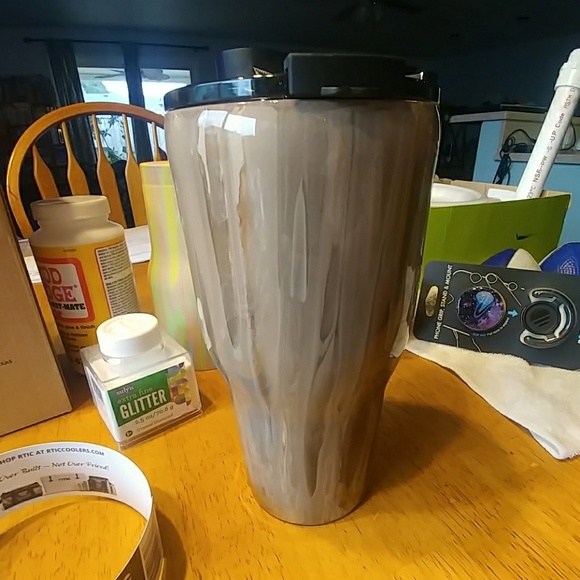 30 oz Rtic cup - Picture 3 of 6